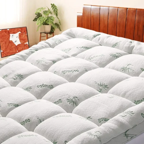 SakuraHome Bamboo Mattress Topper Queen Size, Cooling Extra Thick Breathable Mattress pad, Soft Quilted Fitted Mattress Cover with 5D Snow Down Alternative Fill (8-21”Deep Pocket) 60x80