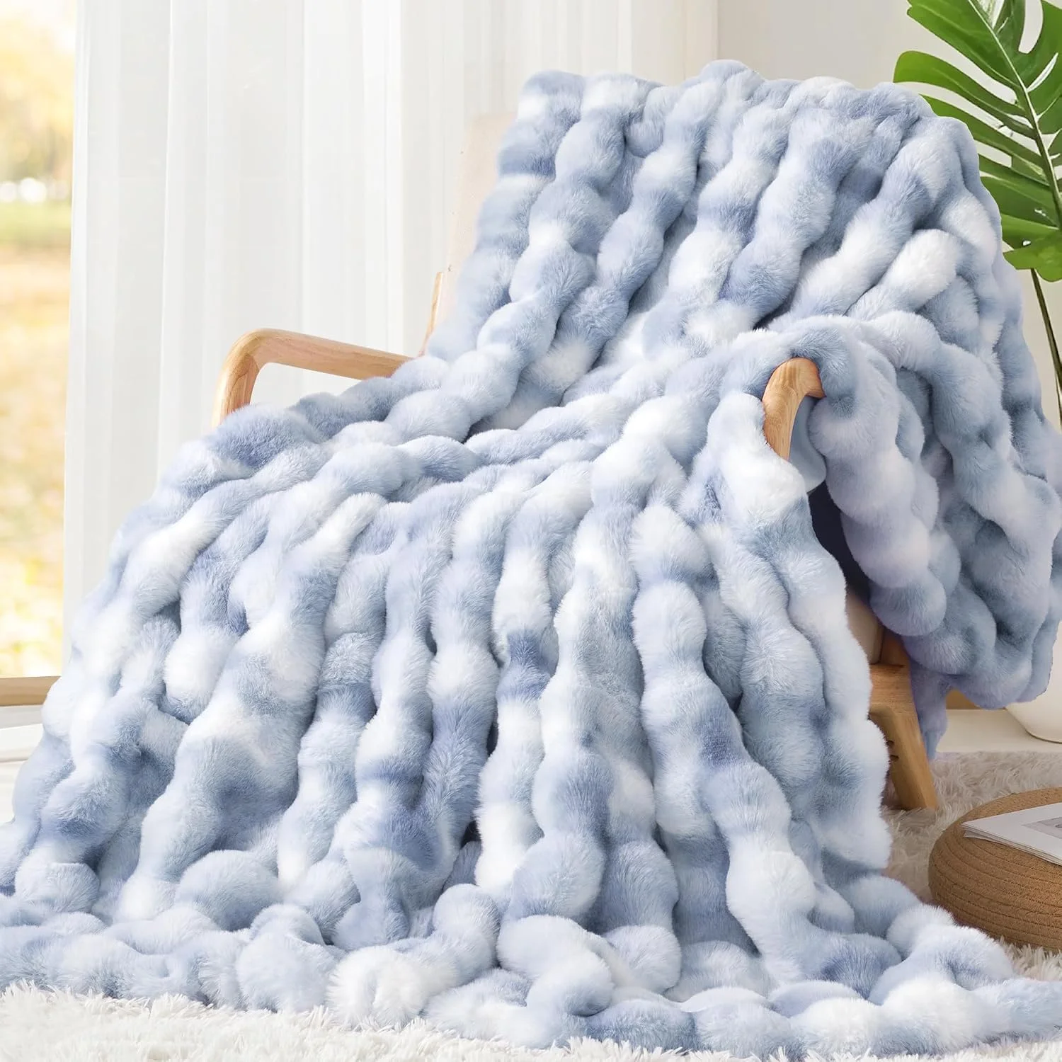 Touchat Luxury 1000GSM Faux Rabbit Fur Throw Blanket, Super Heavy Warm Cozy Blankets for Couch Bed Sofa, Bubble Plush Fuzzy Elegant Soft Mink Blanket for Mom Living Room Bedroom, Cream White - Image 2