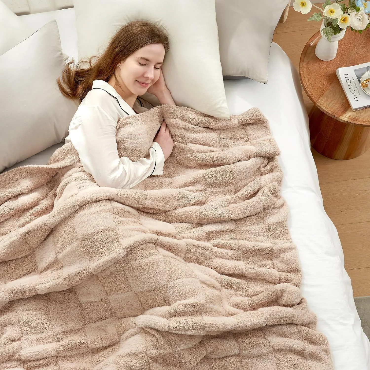 Snuggle Sac Fall Checkered Throw Blanket Faux Fur Microfiber Blankets for Couch, Cozy Soft Warm Blanket for Sofa Bedroom Living Room, Beige Checker, 50x60 inches - Image 2